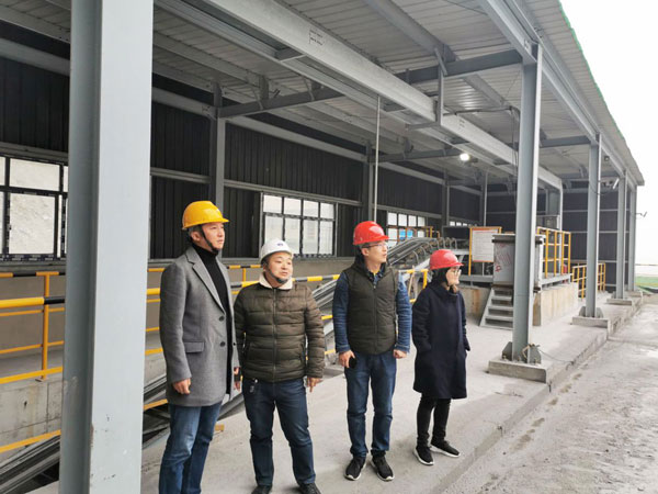 黔南州工业和信息化局副局长姜雷到福泉开展资金申报项目及关闭石灰窑现场核查工作